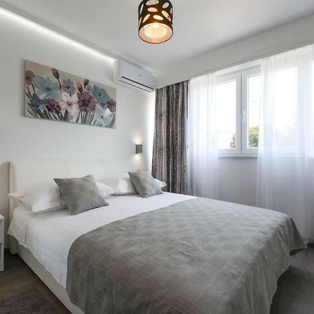 Reza Luxury Apartment Ζαντάρ Εξωτερικό φωτογραφία