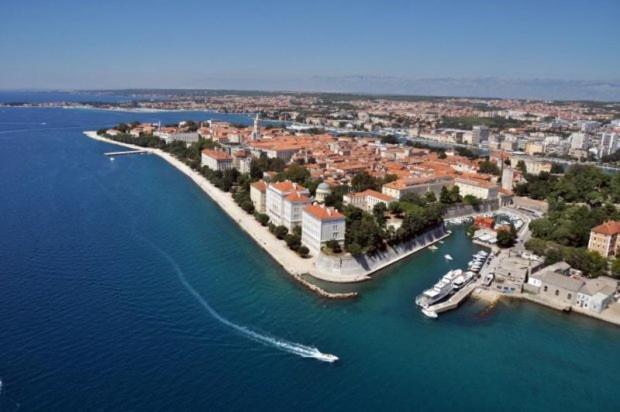 Reza Luxury Apartment Ζαντάρ Εξωτερικό φωτογραφία