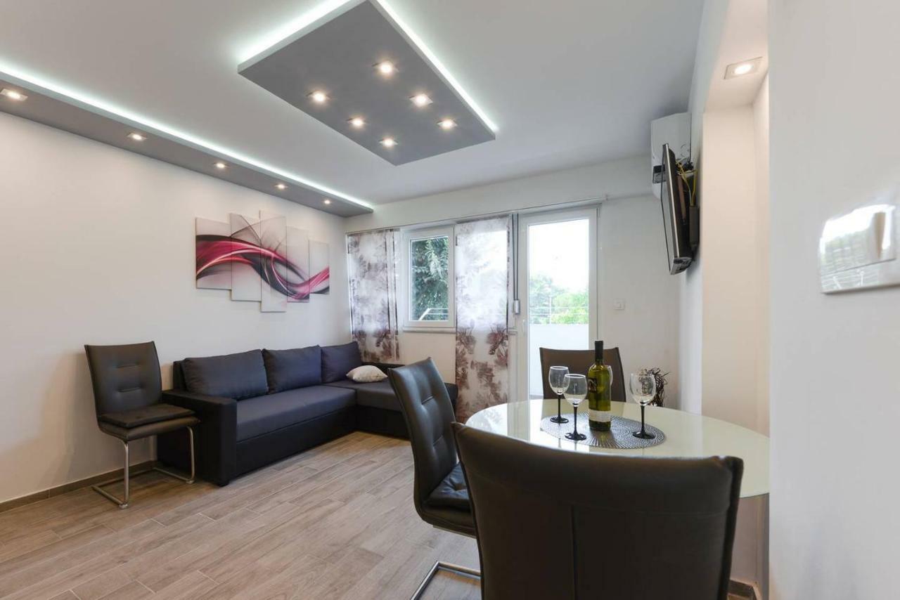 Reza Luxury Apartment Ζαντάρ Εξωτερικό φωτογραφία