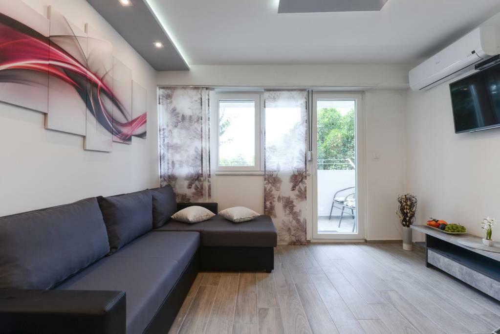 Reza Luxury Apartment Ζαντάρ Εξωτερικό φωτογραφία