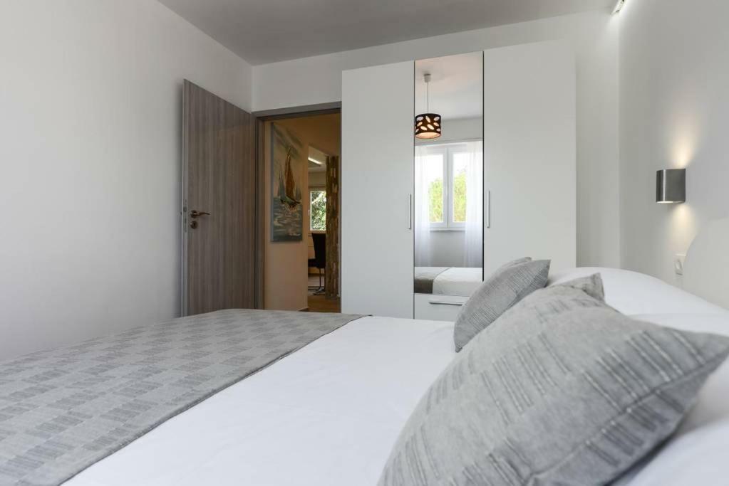 Reza Luxury Apartment Ζαντάρ Εξωτερικό φωτογραφία